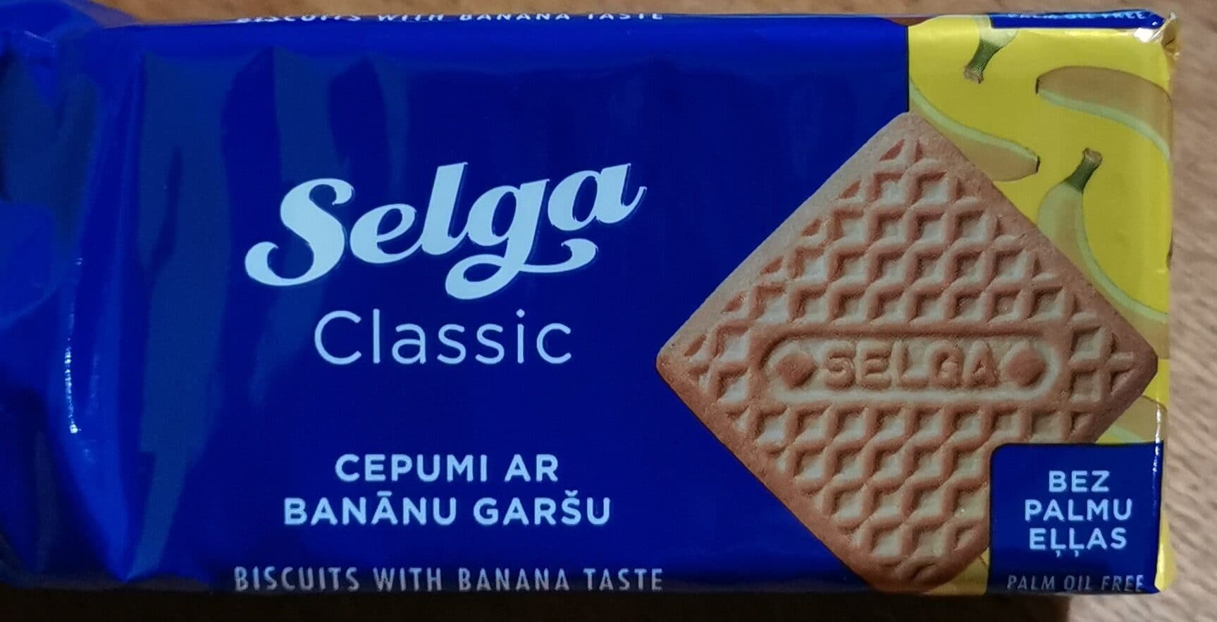Selga Biscuits with banana taste packshot