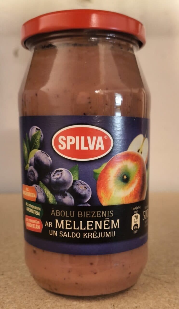 Spilva Apfelmus mit Heidelbeeren und süßer Sahne packshot