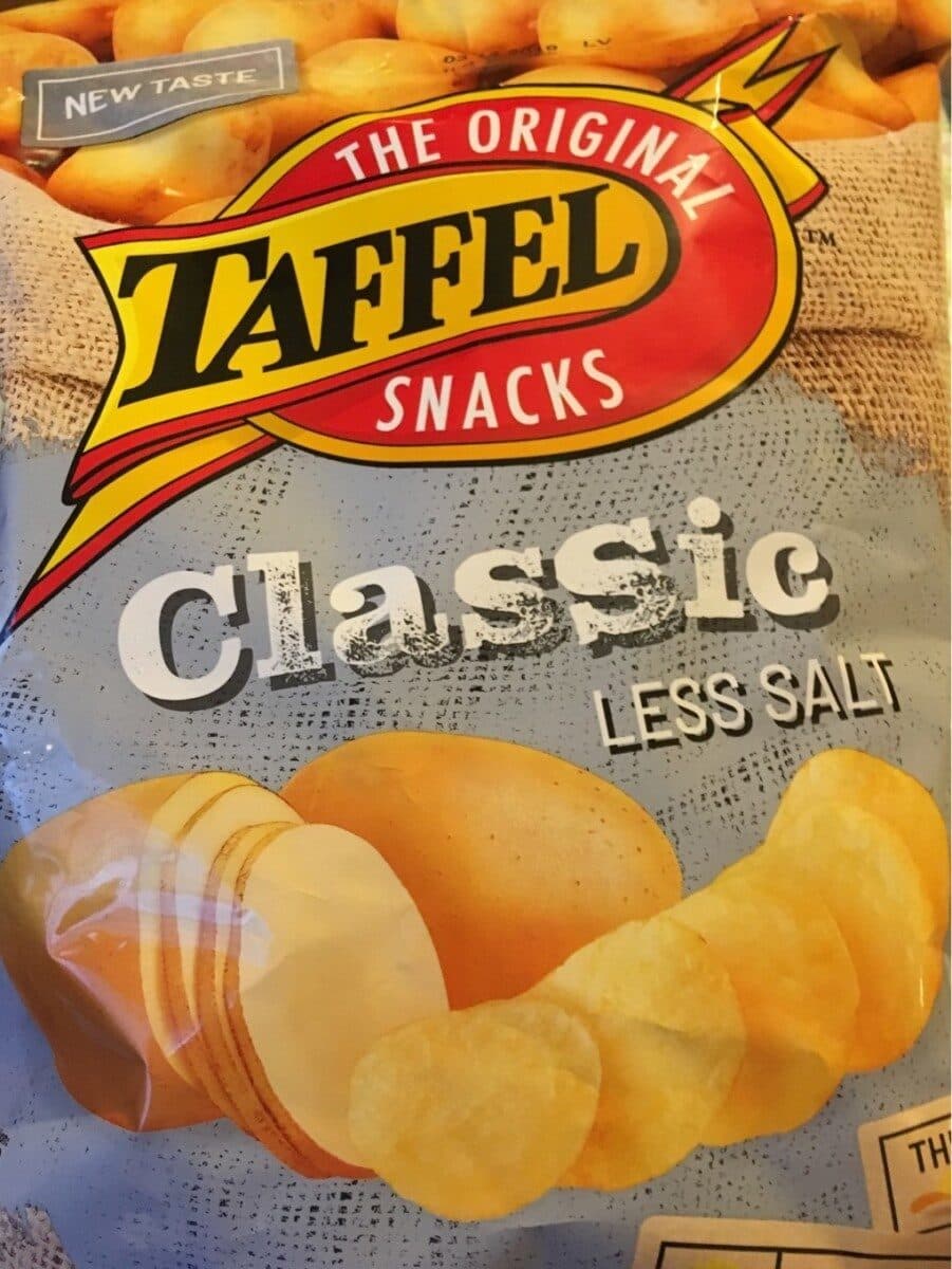 Classic less salt crisps packshot