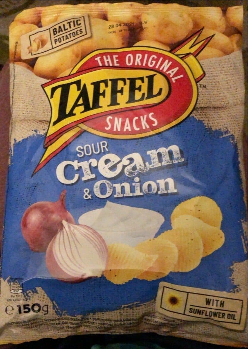 Sour cream & onion packshot