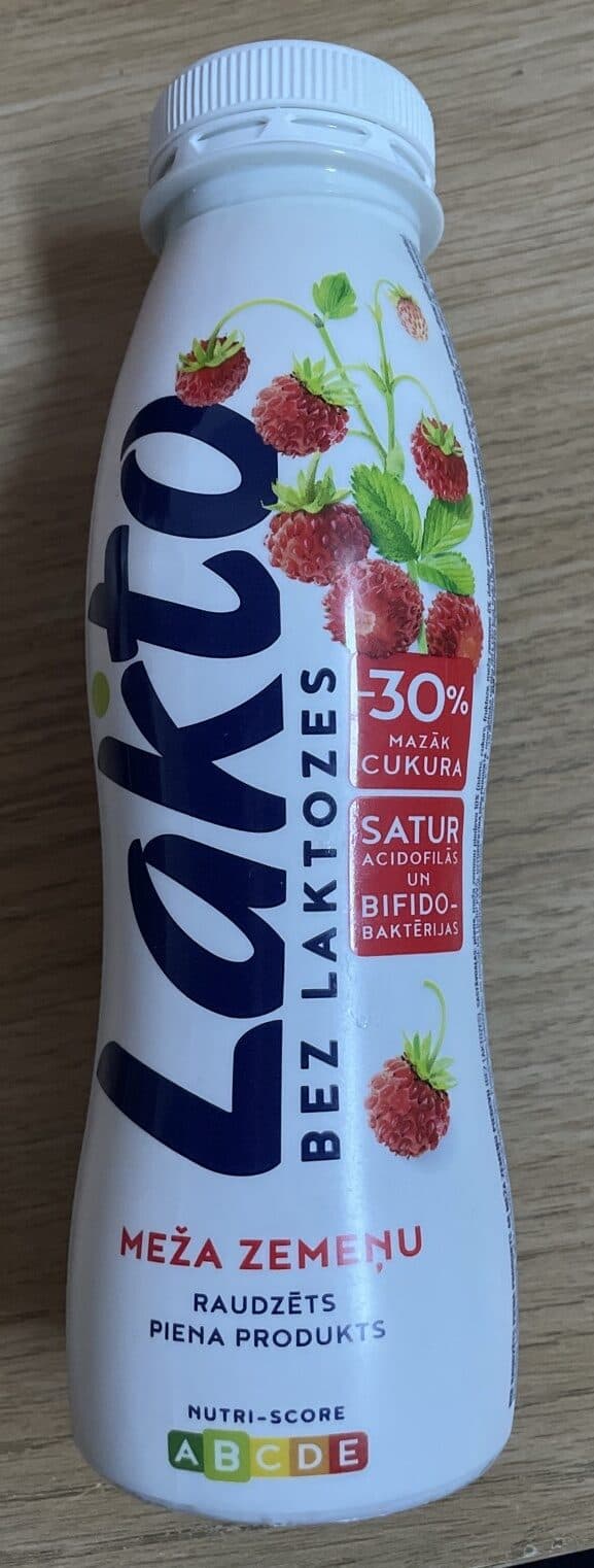 Lakto Lakto mežā zemenes packshot