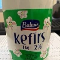 Baltais Kefir 2% packshot