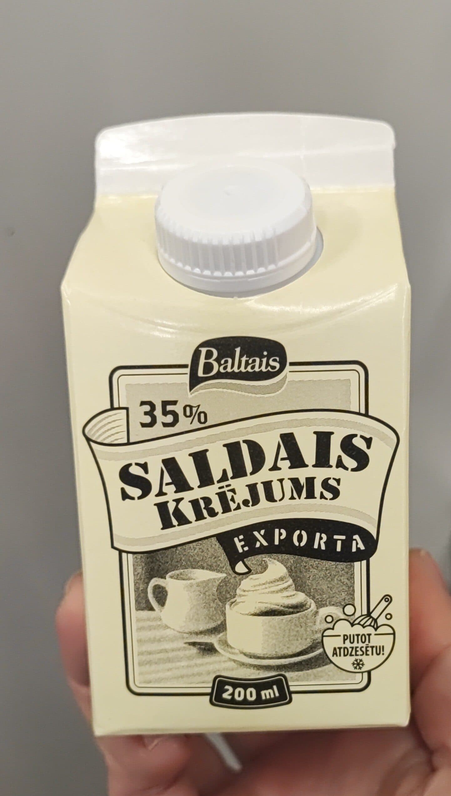 Baltais Saldais Krējums Eksporta packshot