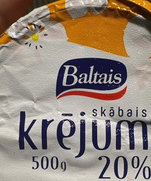 Baltais skābais krējums 20% packshot