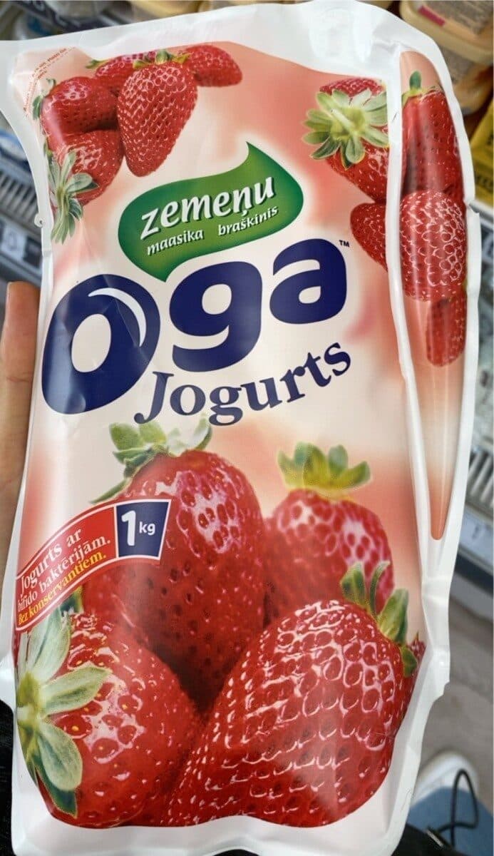 Yogurt packshot