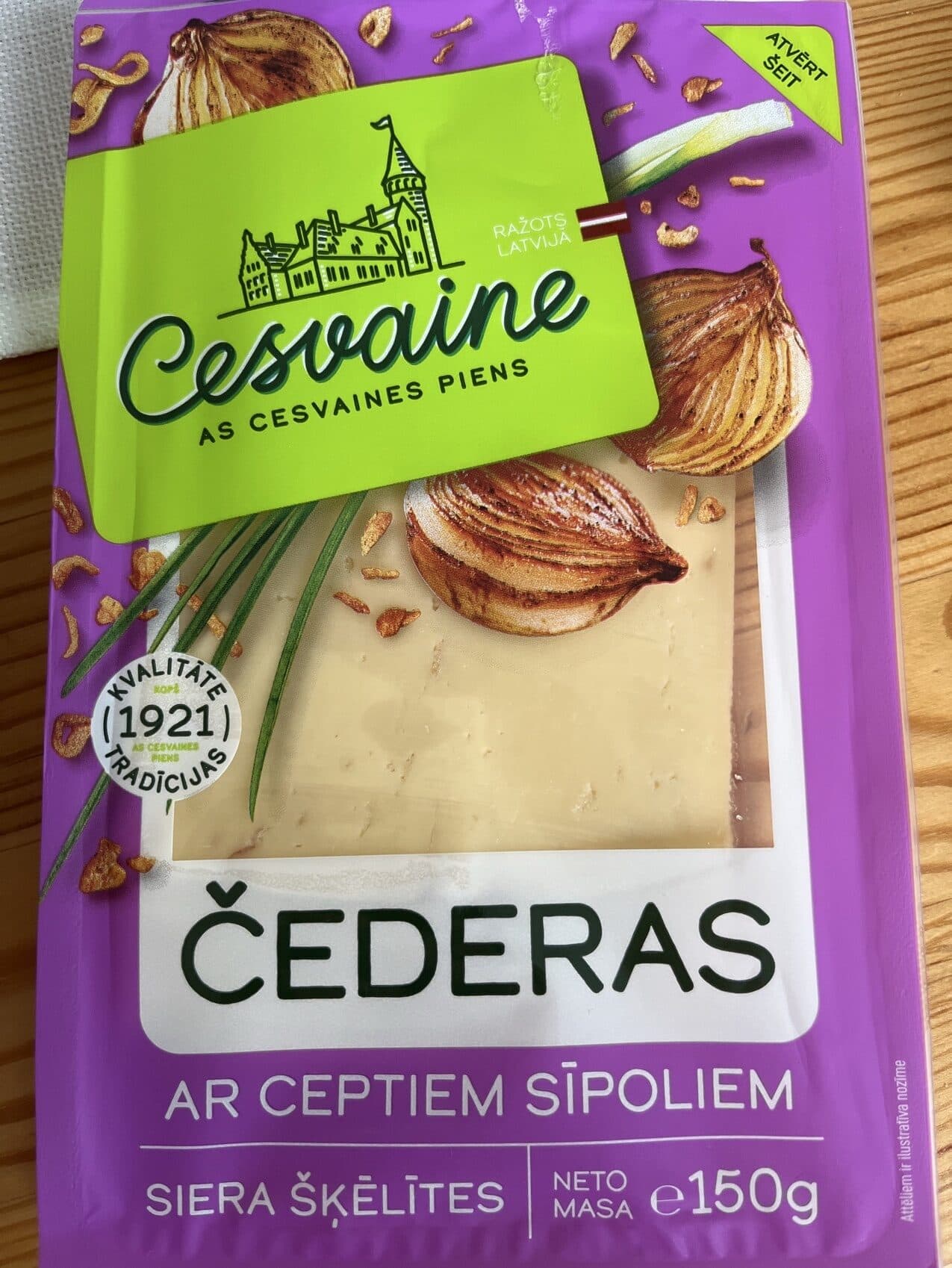 Cesvaine Čederas Ar Ceptiem Sīpoliem packshot