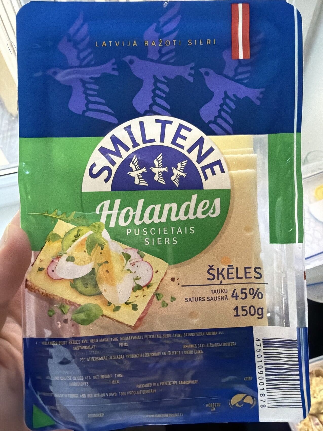 Smiltene Holandes 45% Cheese packshot