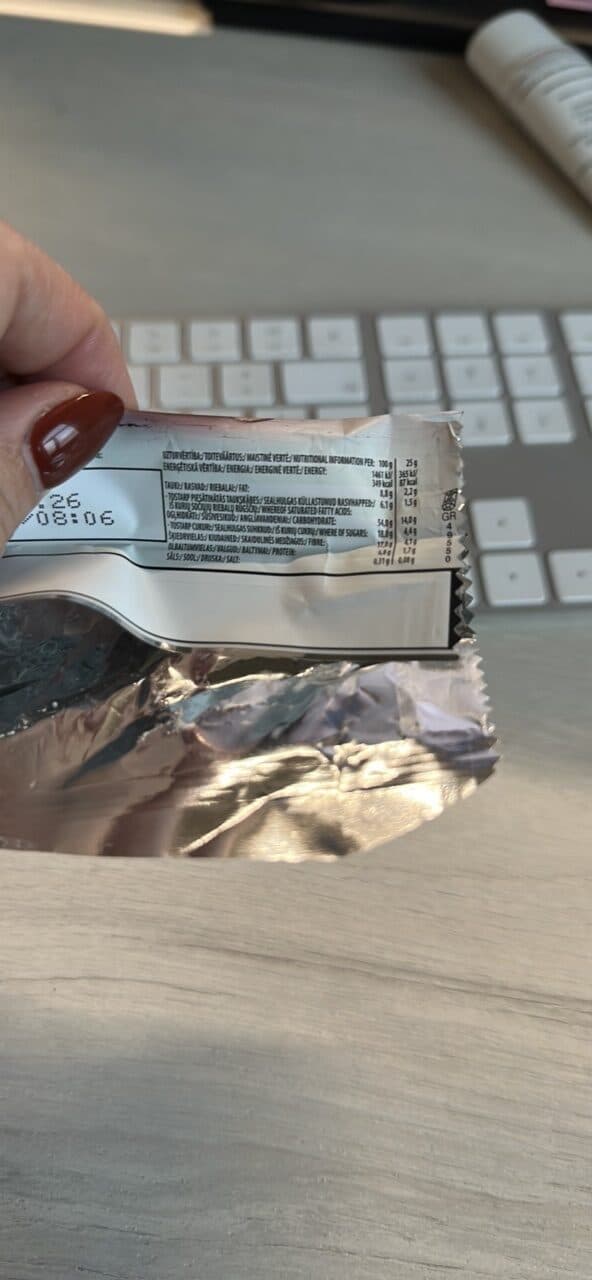 Hercules Muesli Bar with Strawberries and Yoghurt packshot