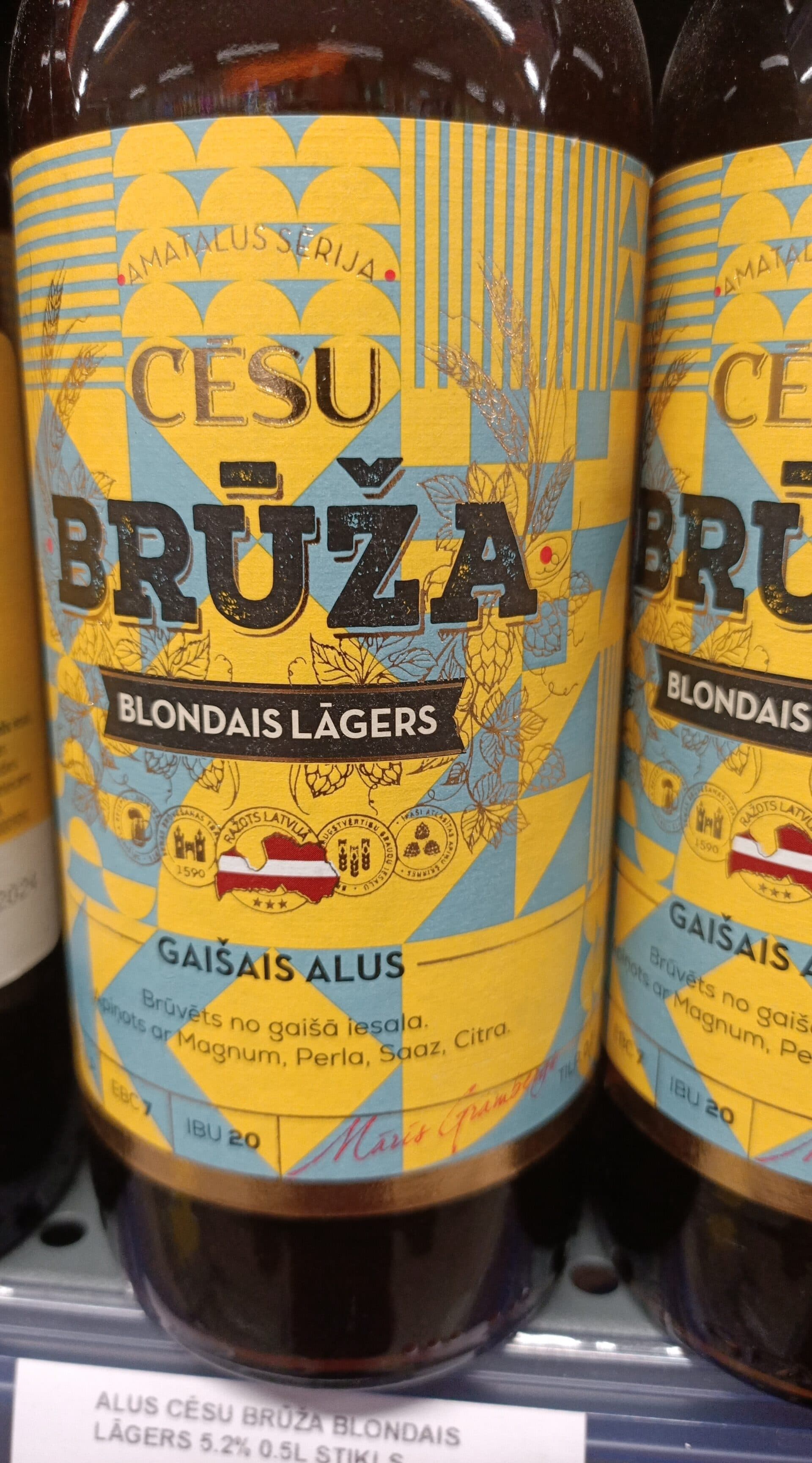 Brūža blondais packshot
