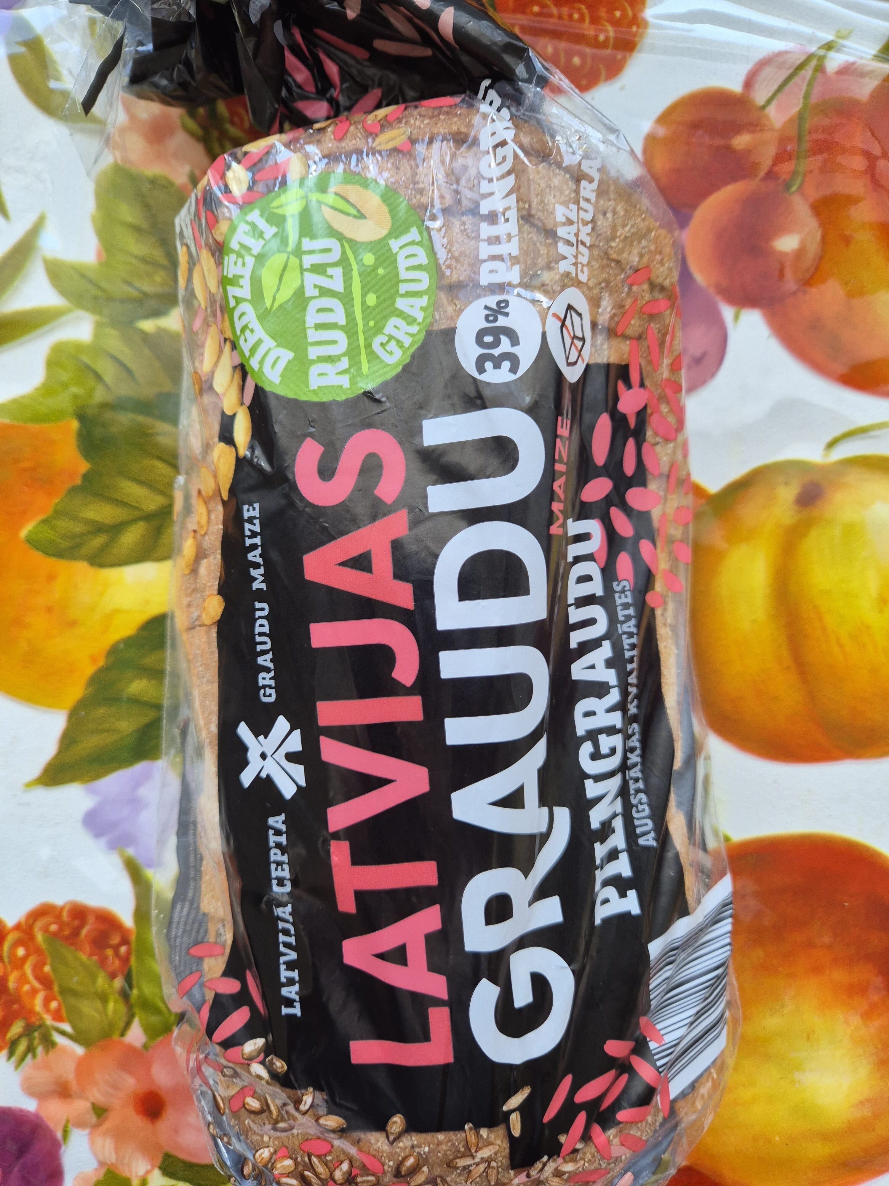 Latvijas maiznieks Latvijas Graudu Maize packshot