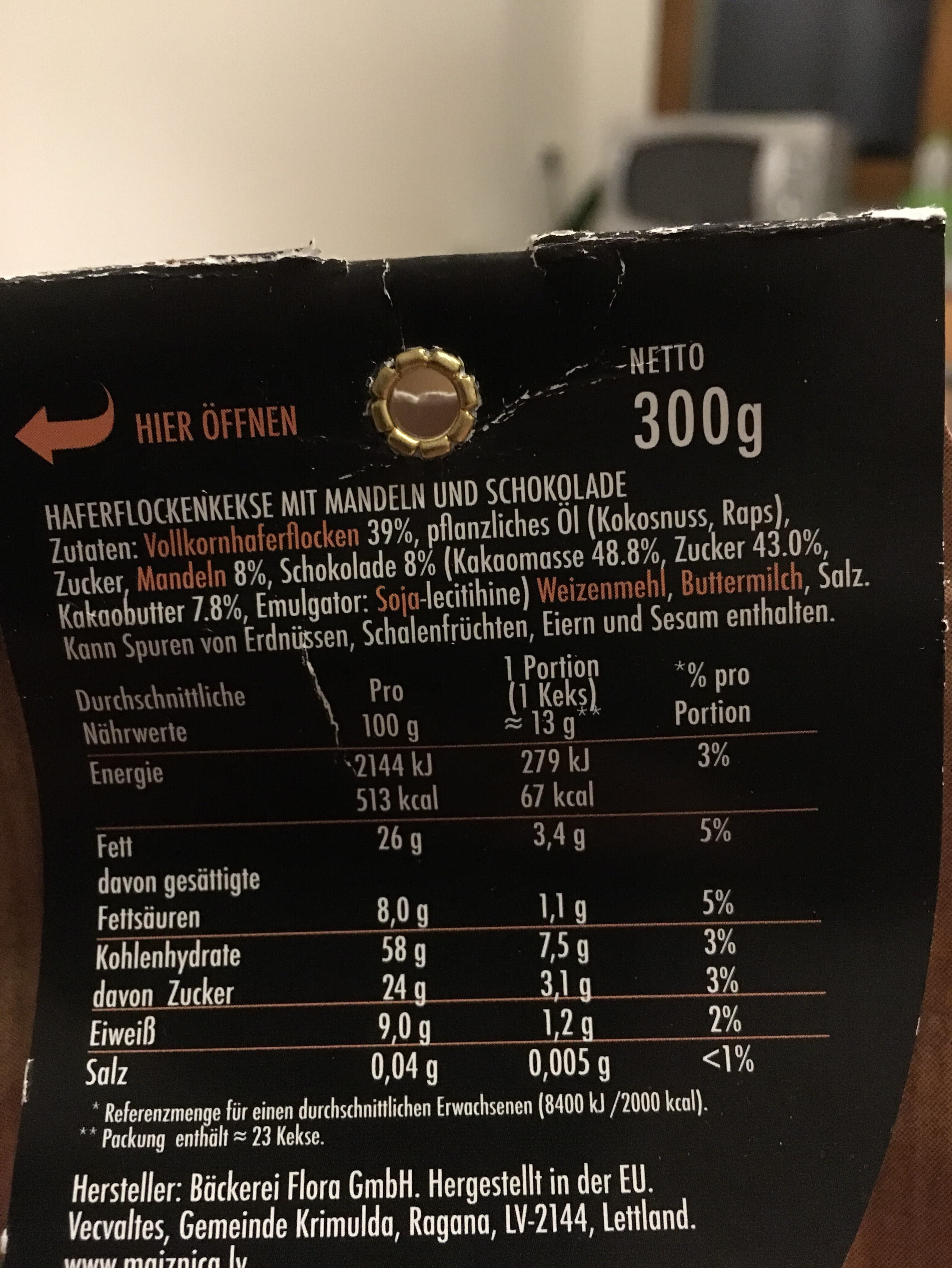 Flora Haferflocken-Kekse mit Mandeln und Schocko packshot