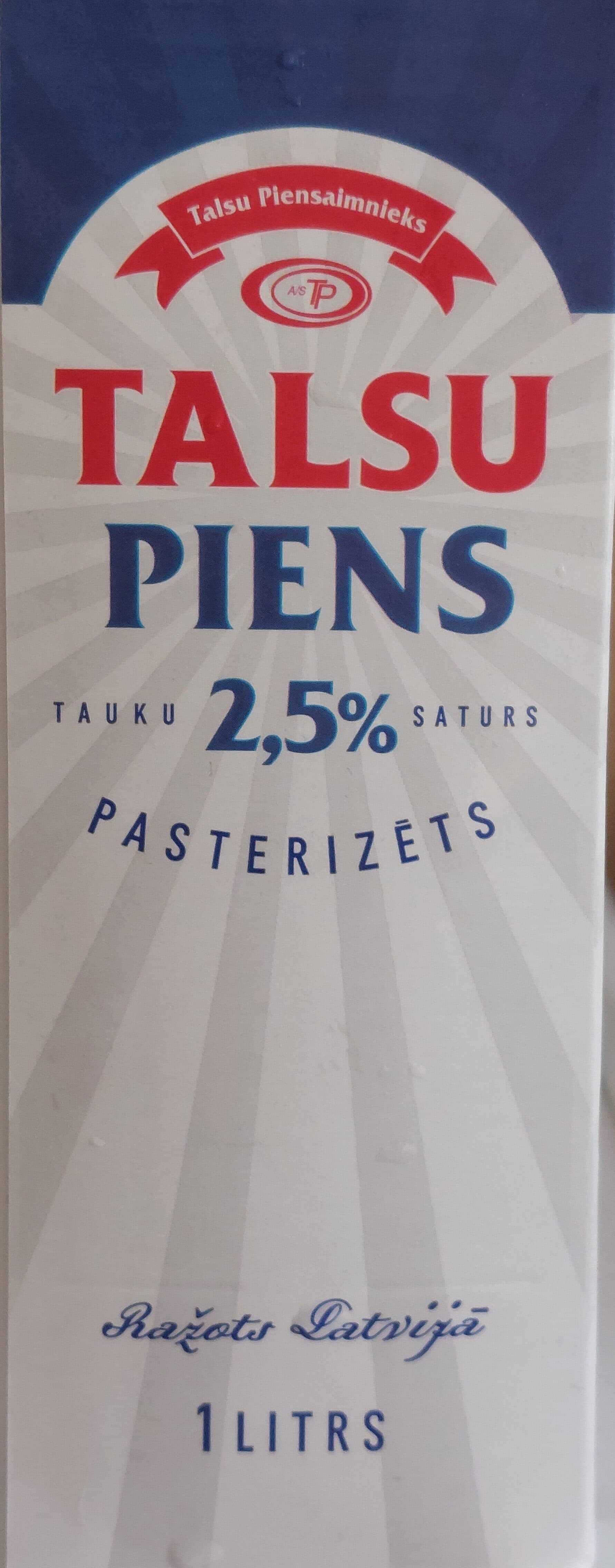 Talsu Piensaimnieks Talsu piens 2.5% packshot