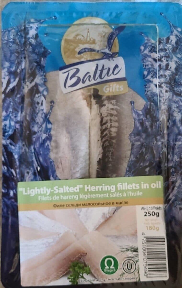 Lightly salted herring fillets in oil packshot
