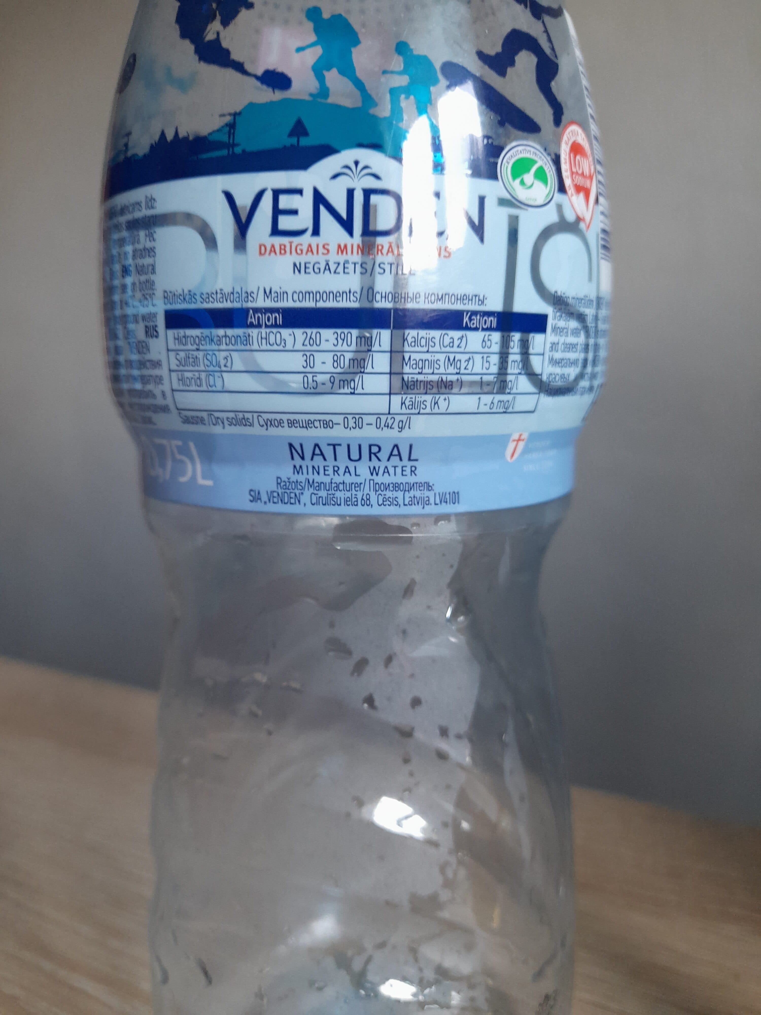 VENDEN " packshot