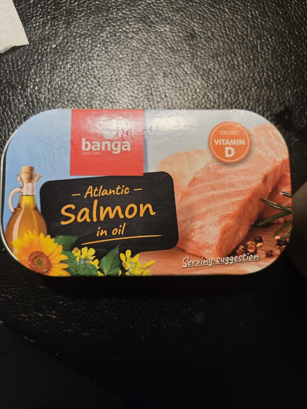 Banga Atlantic salmon in oil packshot