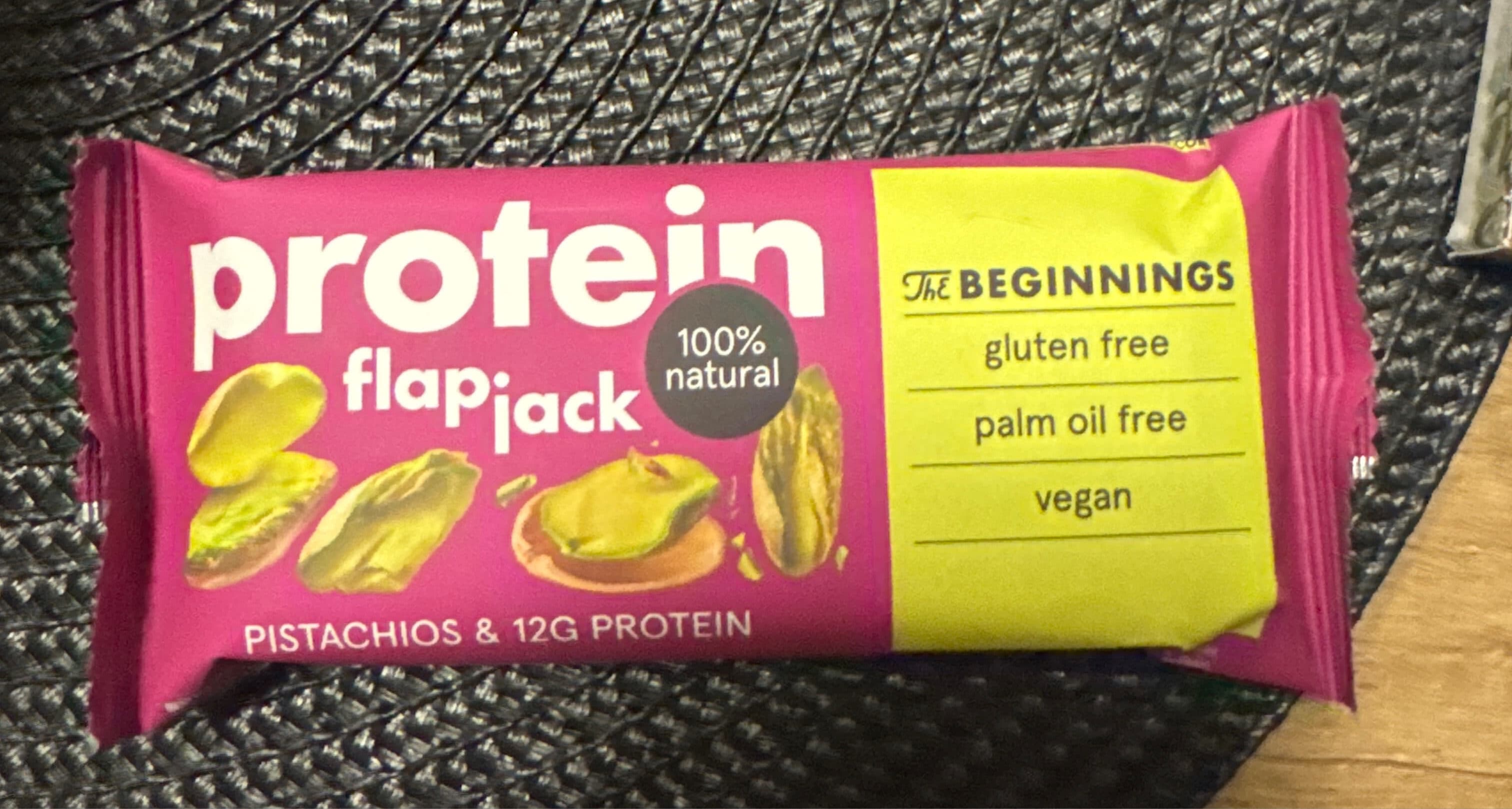 The beginnings Protein flapjack pistachio packshot