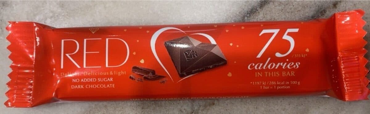 Red Bar dark chocolate packshot