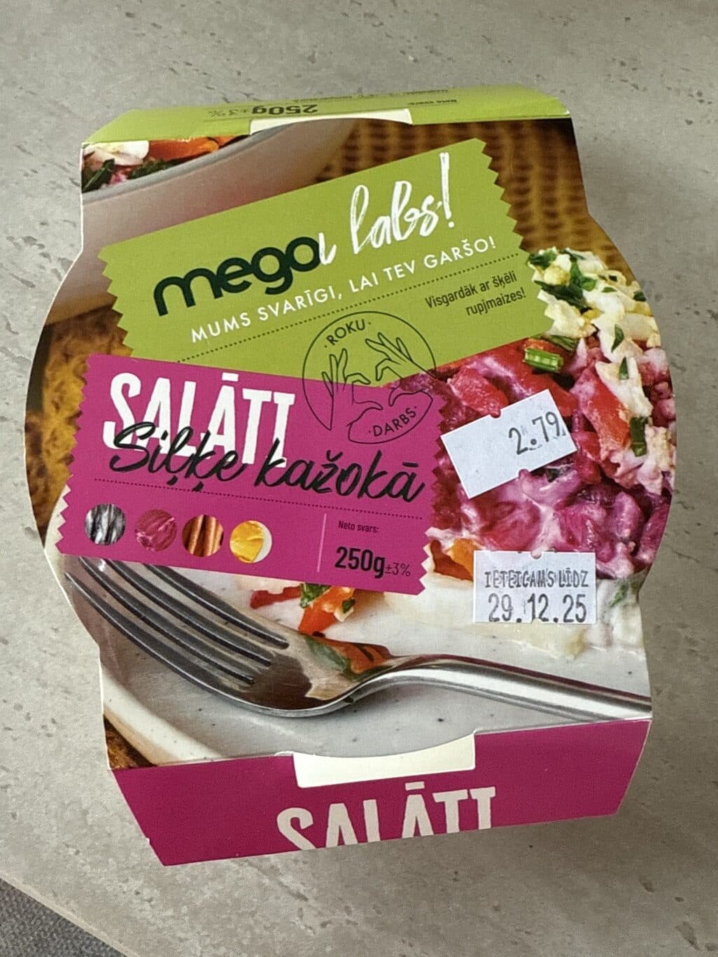 Mego Siļķe Kažokā packshot