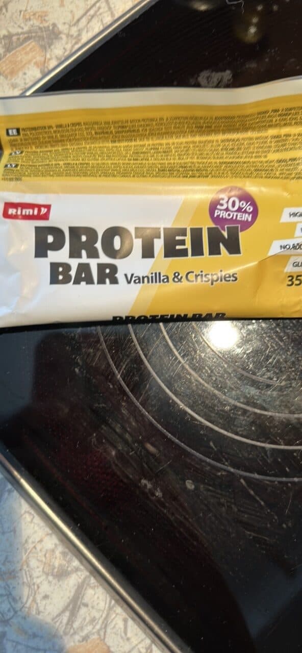 Rimi PROTEIN BAR Vanilla & Crispies packshot