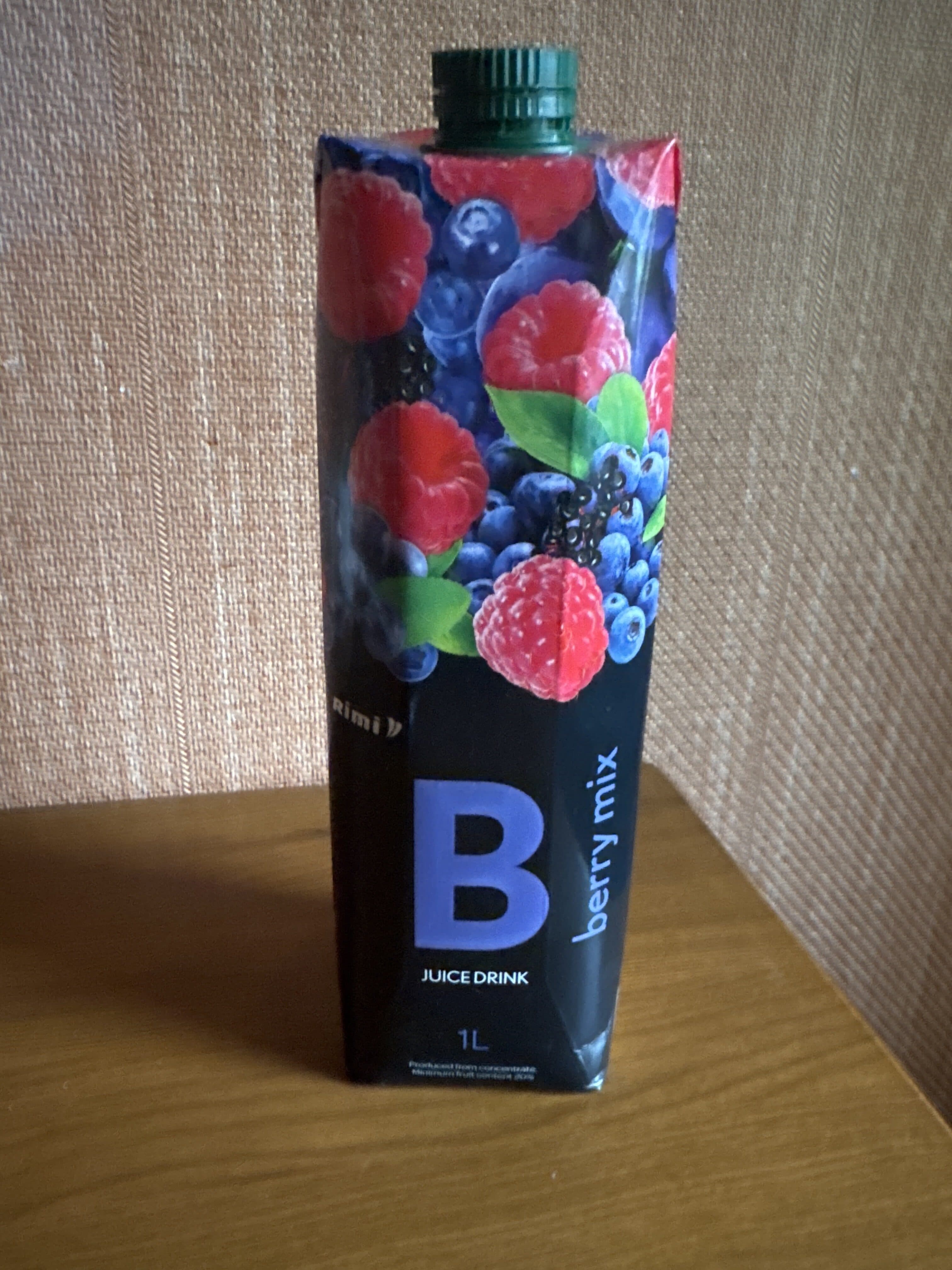 Rimi JUICE DRINK berry mix packshot