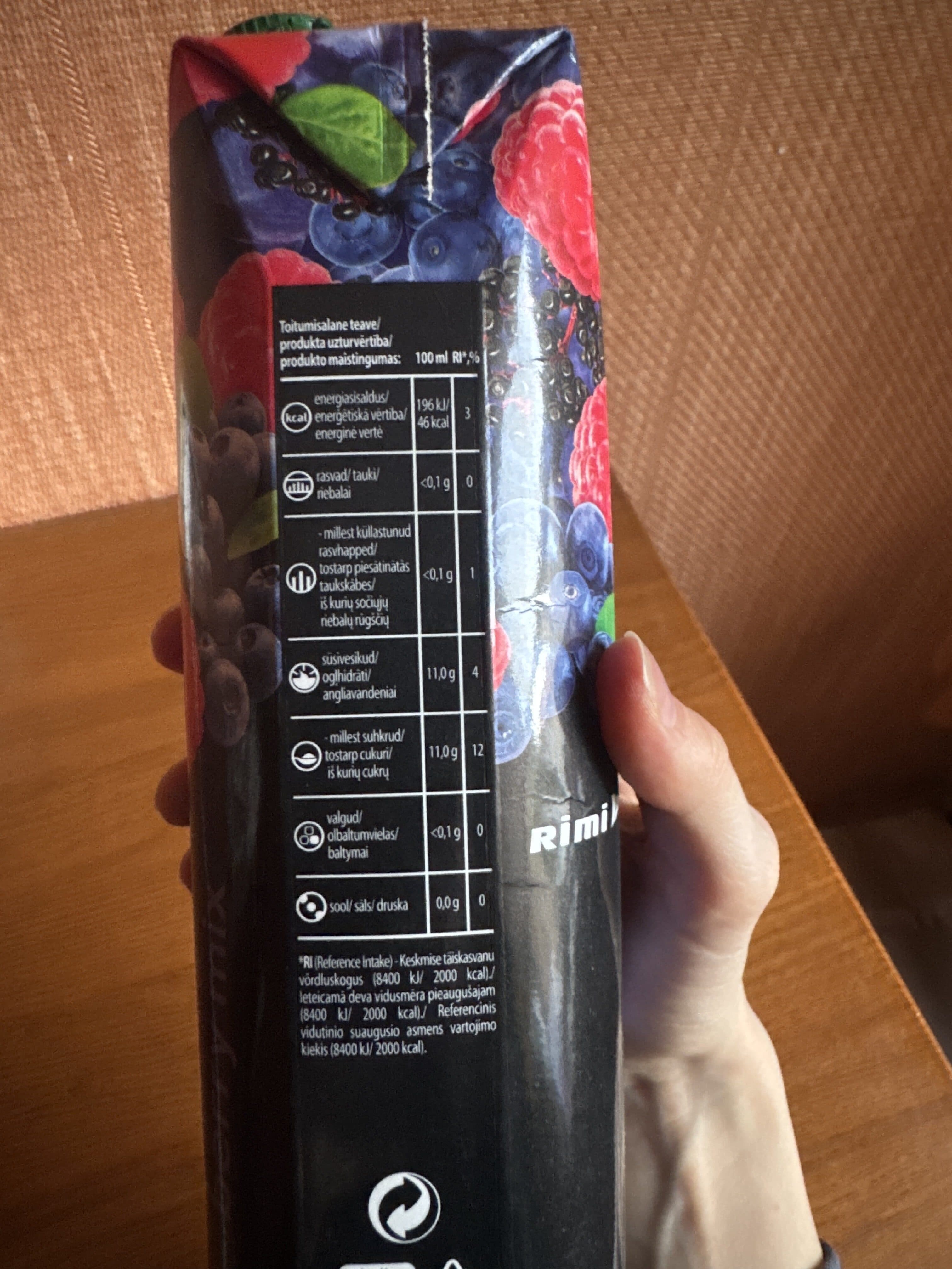 Rimi JUICE DRINK berry mix packshot