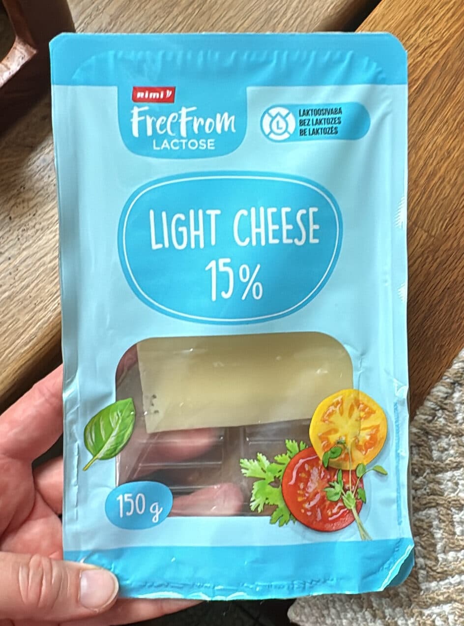 Rimi Light Cheese 15% packshot