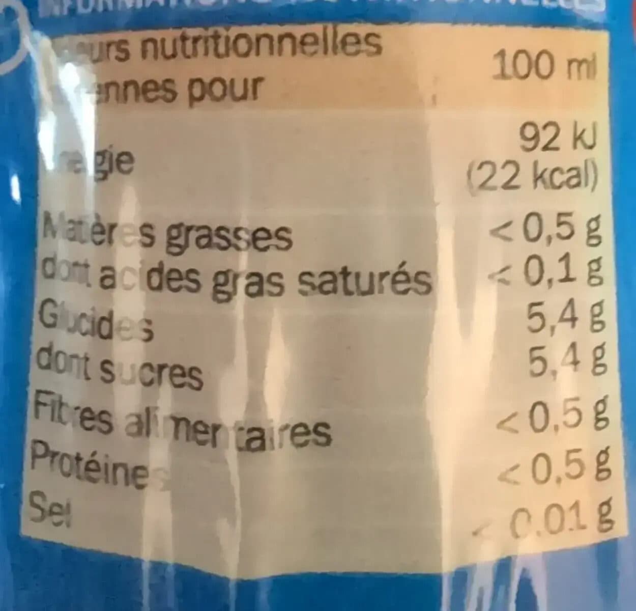 Open Food Facts Boisson aux fruits saveur fruits rouges packshot