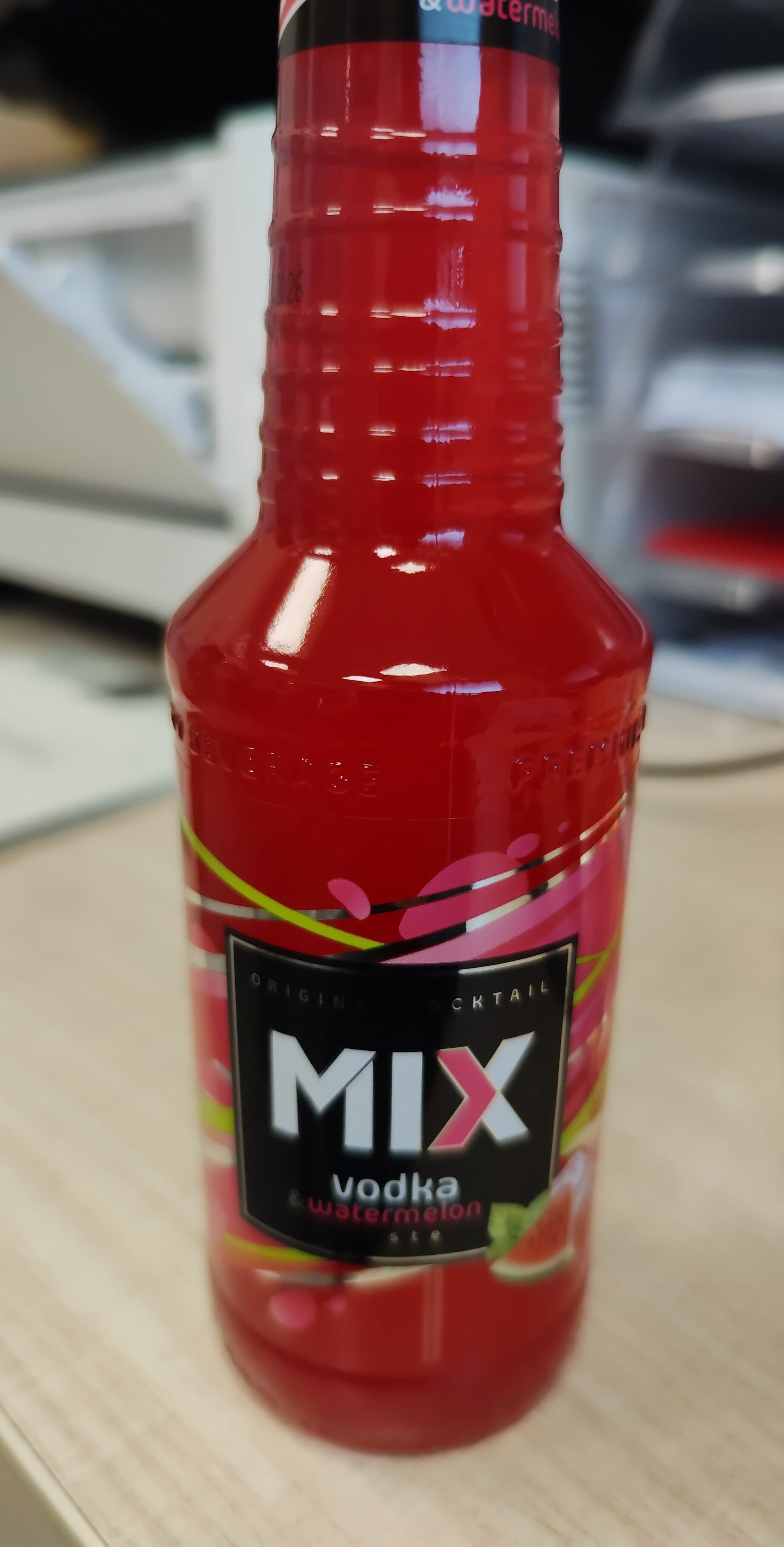 Mix vodka-arbuzas packshot