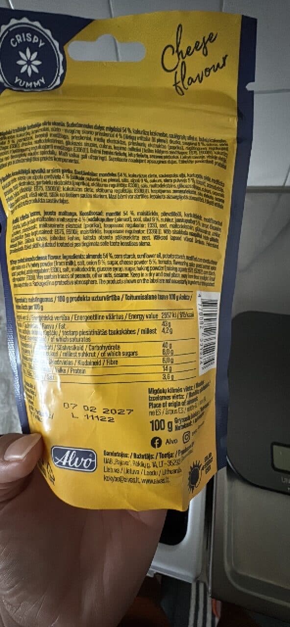 Alvo CRISPY COATED ALMONDS CHEESE FLAVOUR packshot