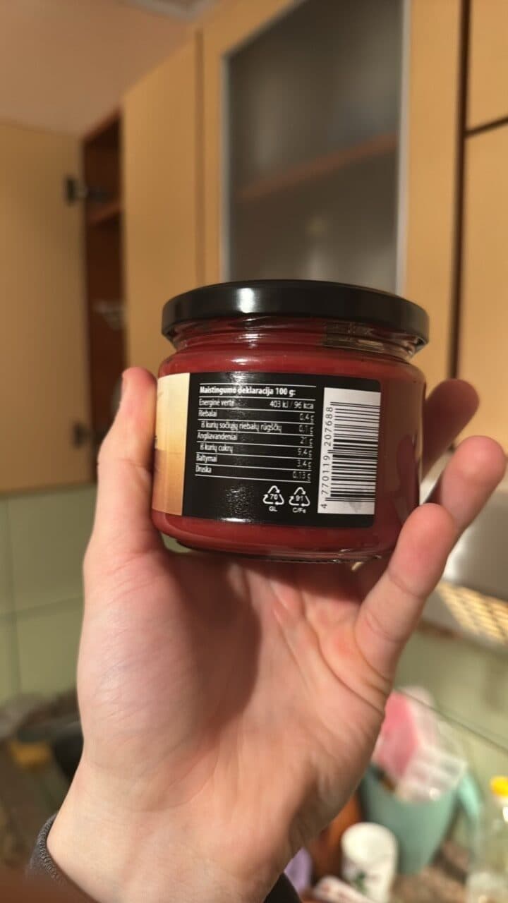pomidoru pasta packshot