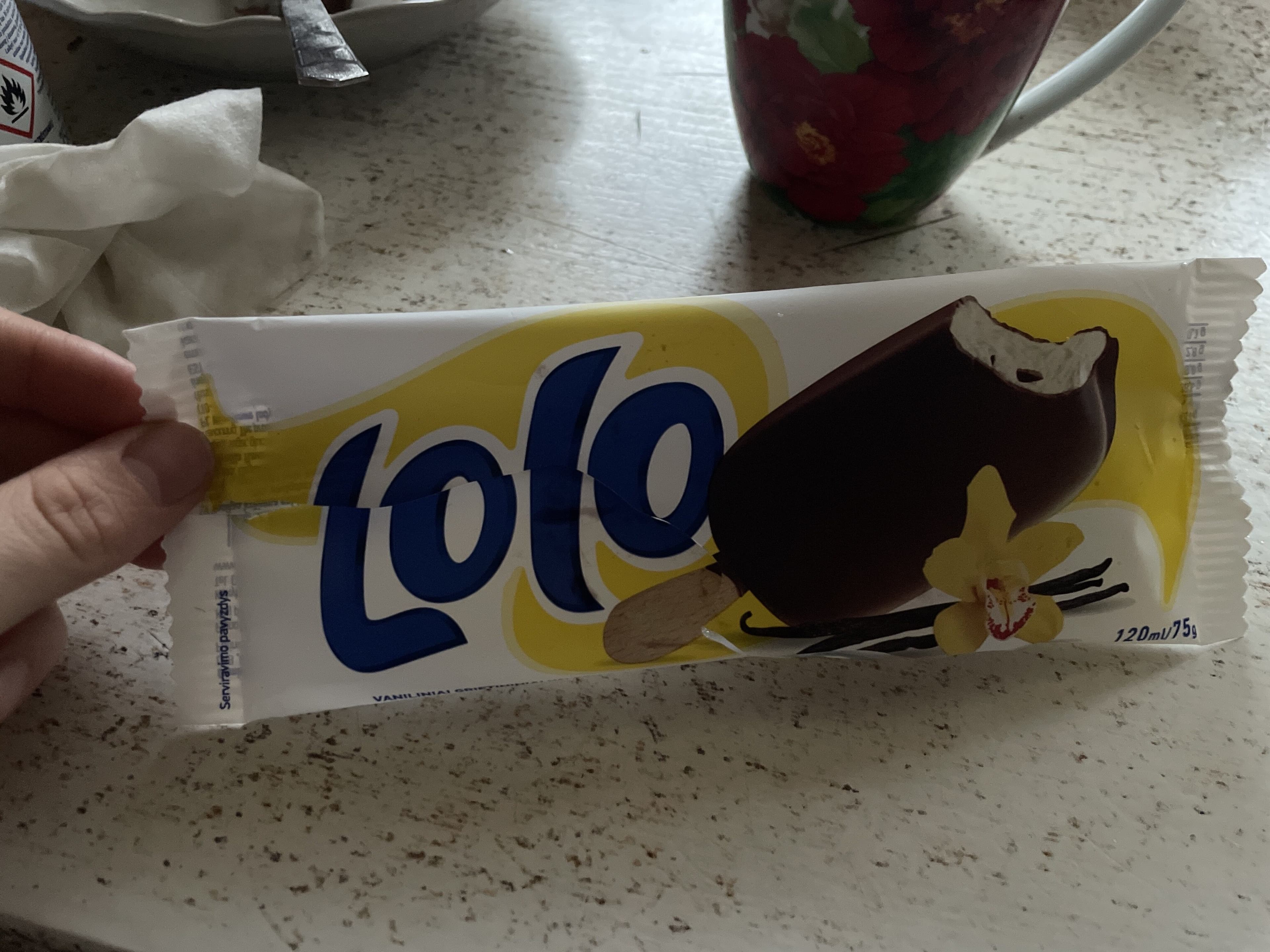Lolo Vanil Griet Ledai Su Kakav Glaist Ant Pagaliuko packshot