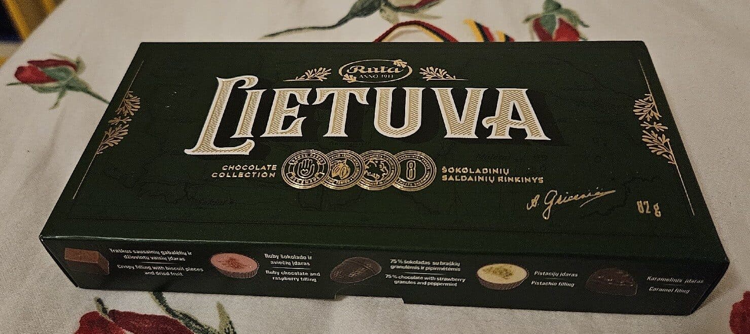 Rūta Lietva saldainiu dėze packshot