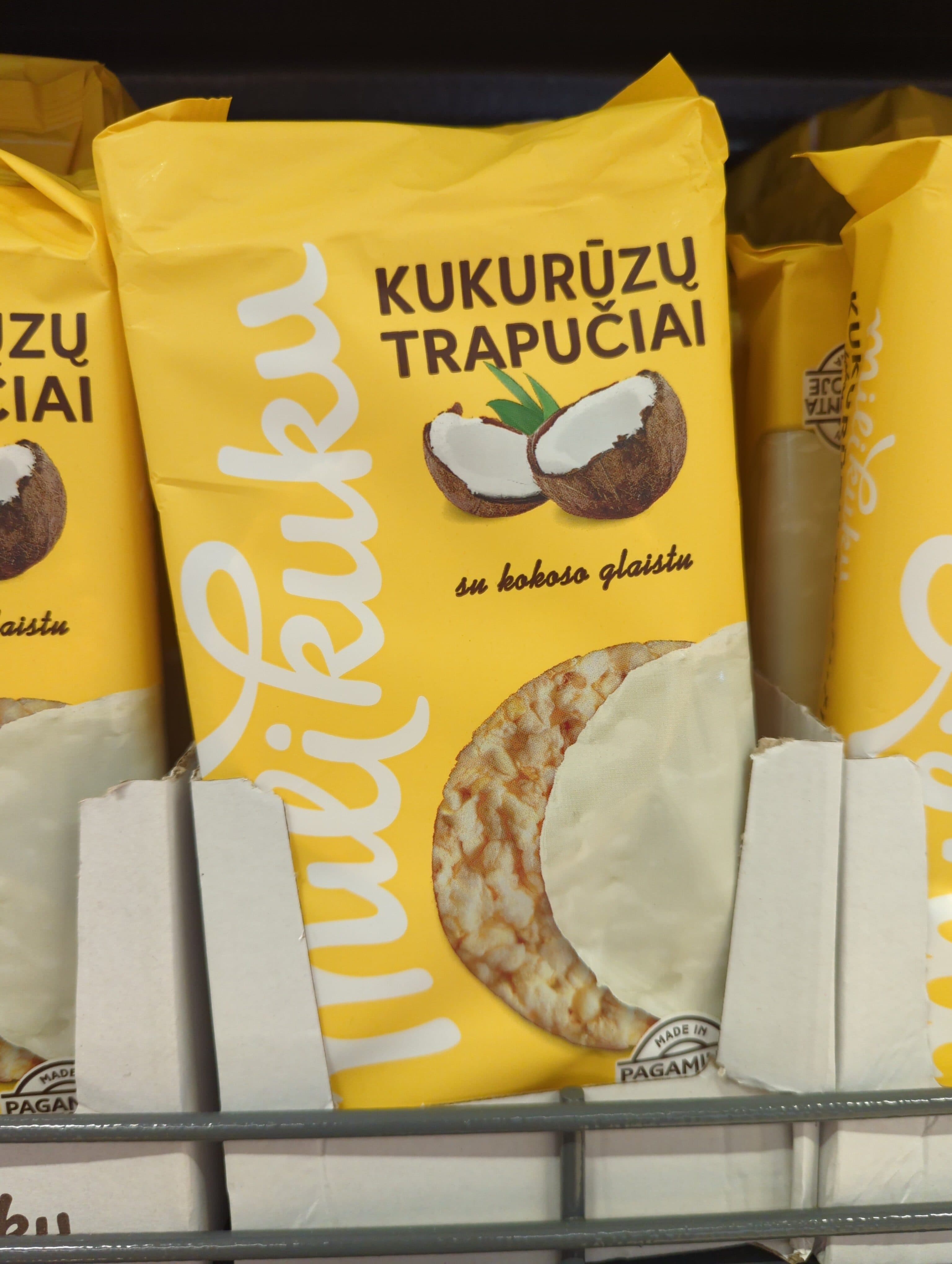 Ustuku Corn Cakes with Banana Flavored Coating packshot
