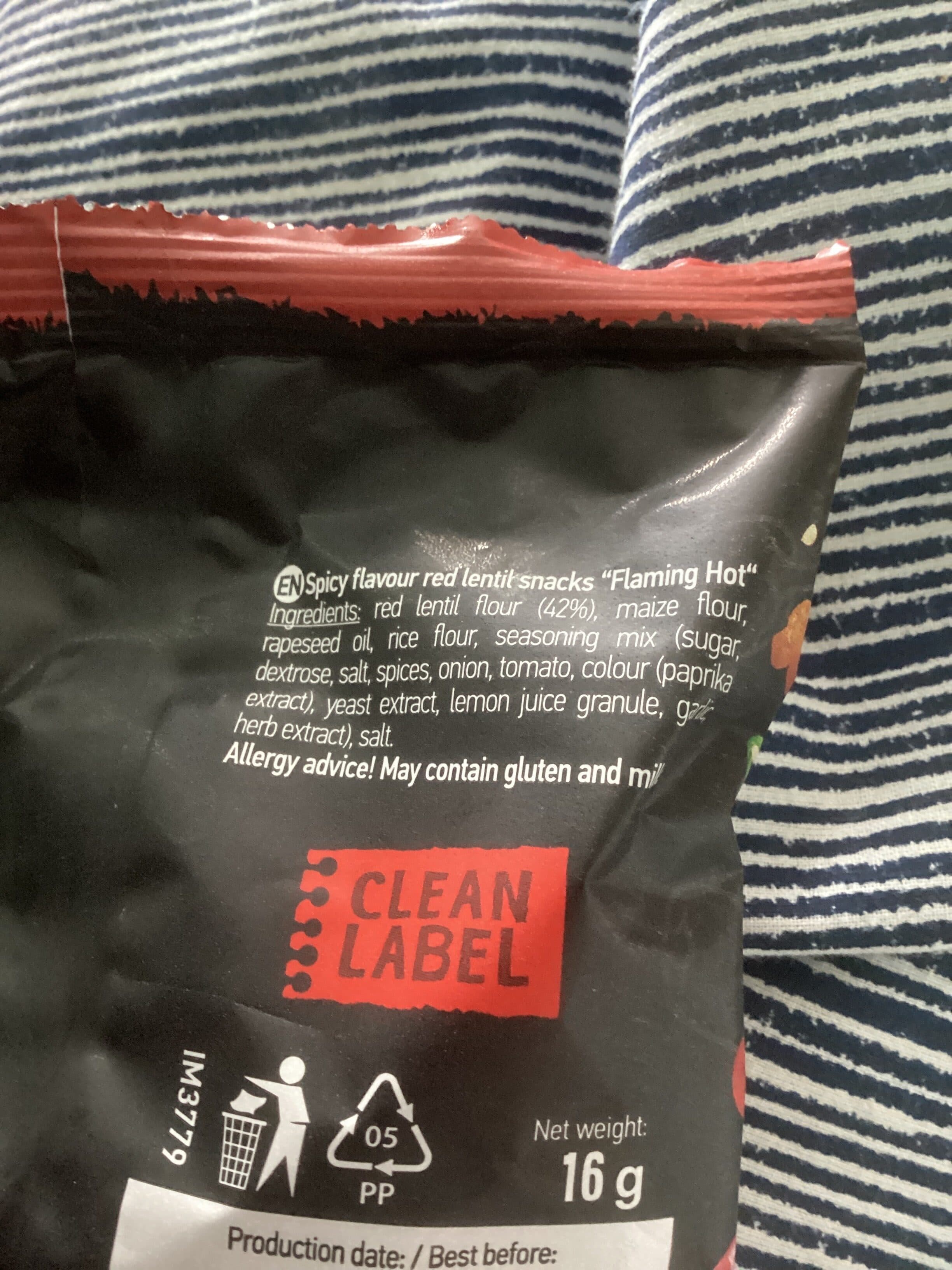 Lentil Chips Flaming Hot Oho! packshot