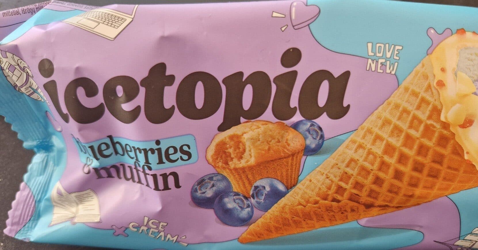 Icetopia Blueberries & Muffin Ice cream packshot