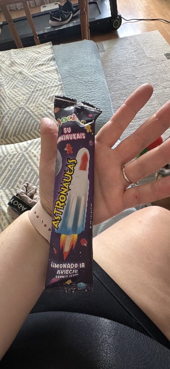 Food Union ASTRONAUTAS packshot
