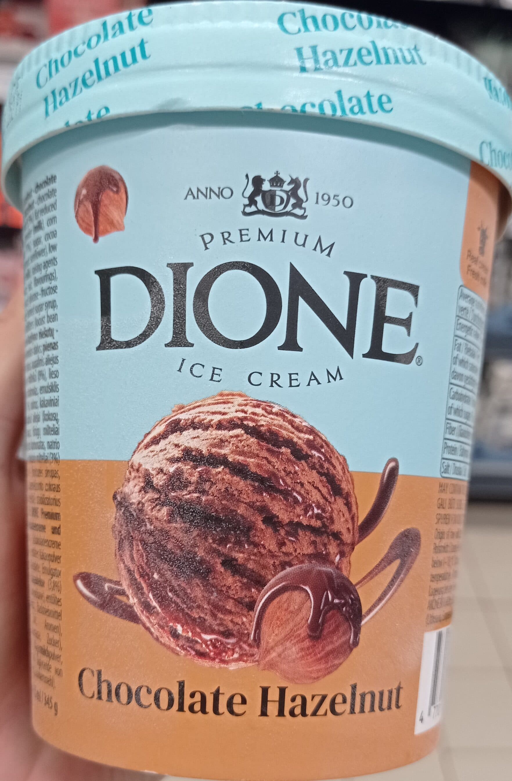 Dione Chocolate hazelnut ice cream packshot