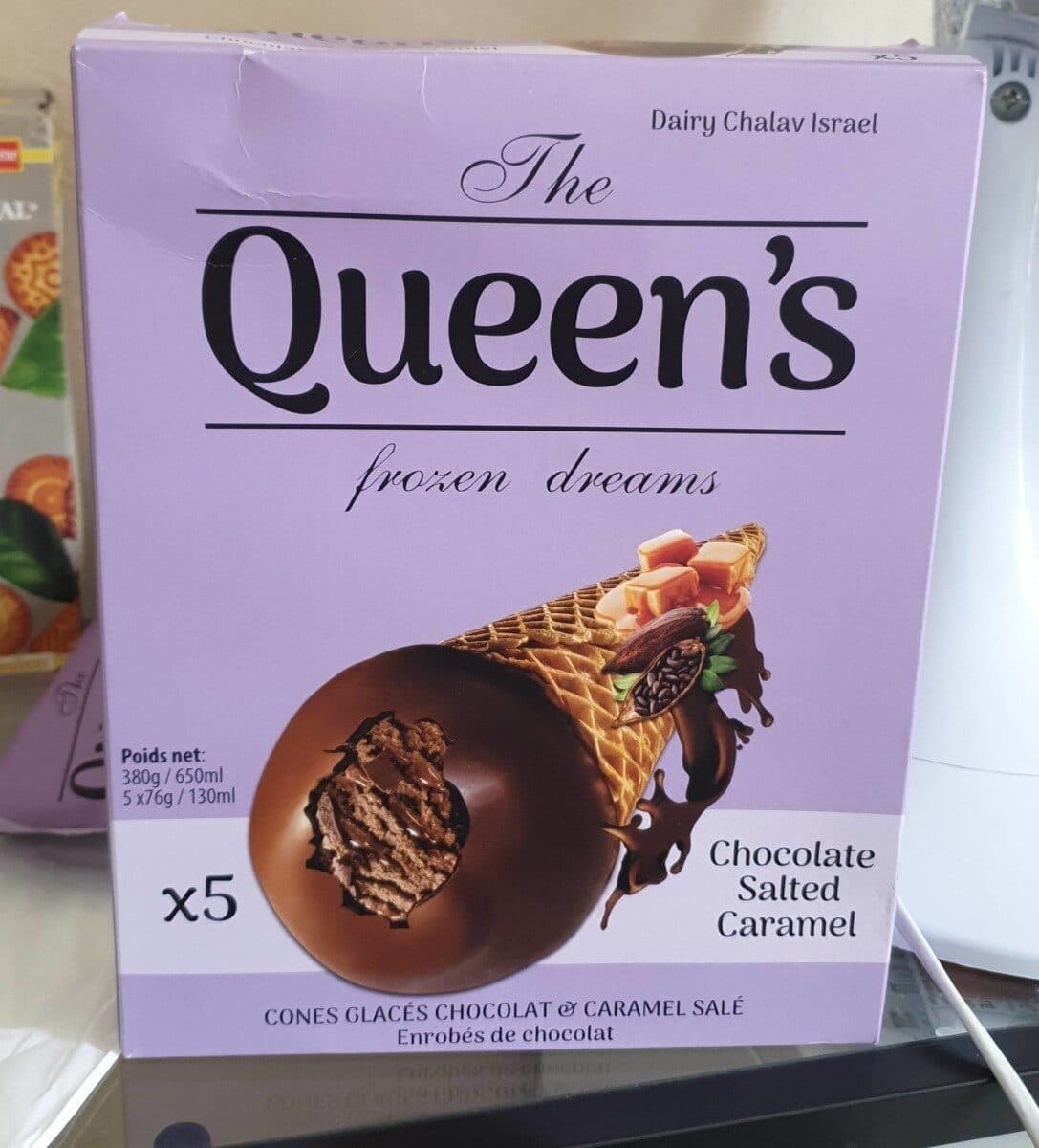The Queen's The Queen's frozen Dreams chocolate salted caramel packshot