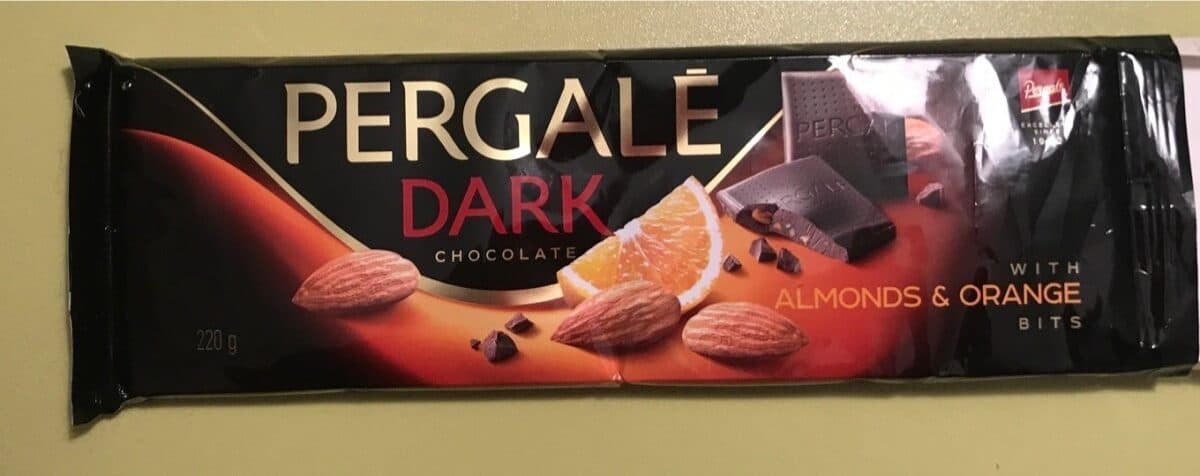 Pergalé Dark chocolate with almonds and orange bits packshot