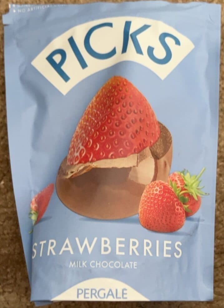 Pergale Strawberries milk chocolate packshot