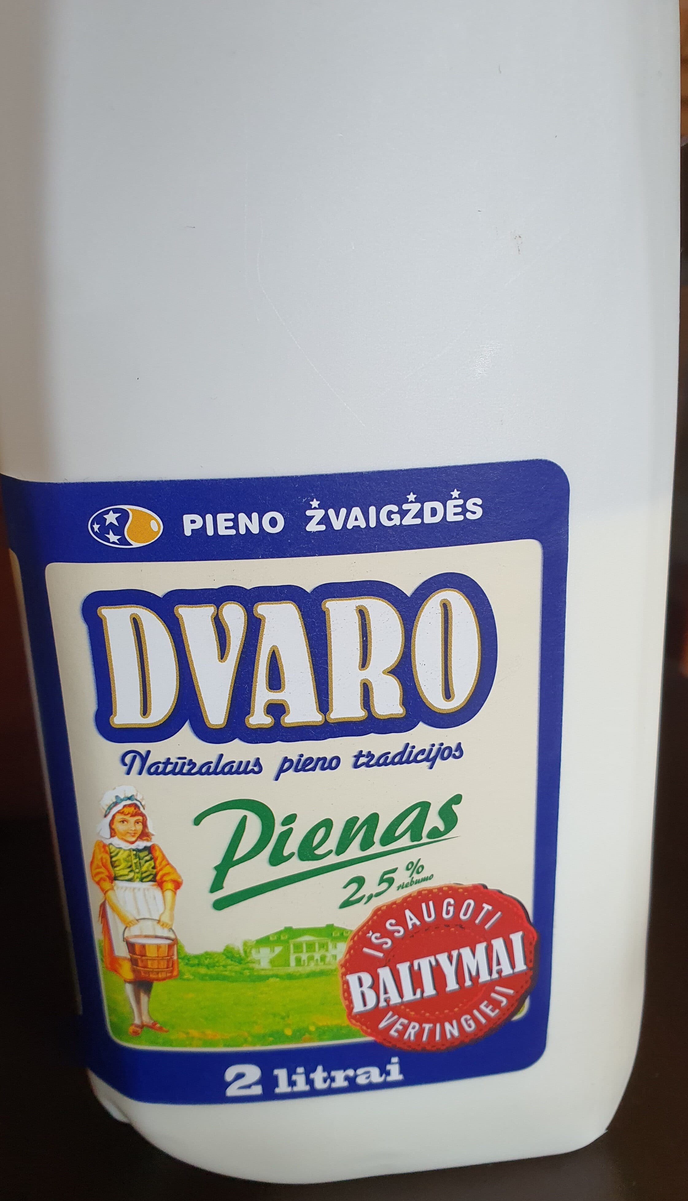Dvaro Milk 2.5% packshot