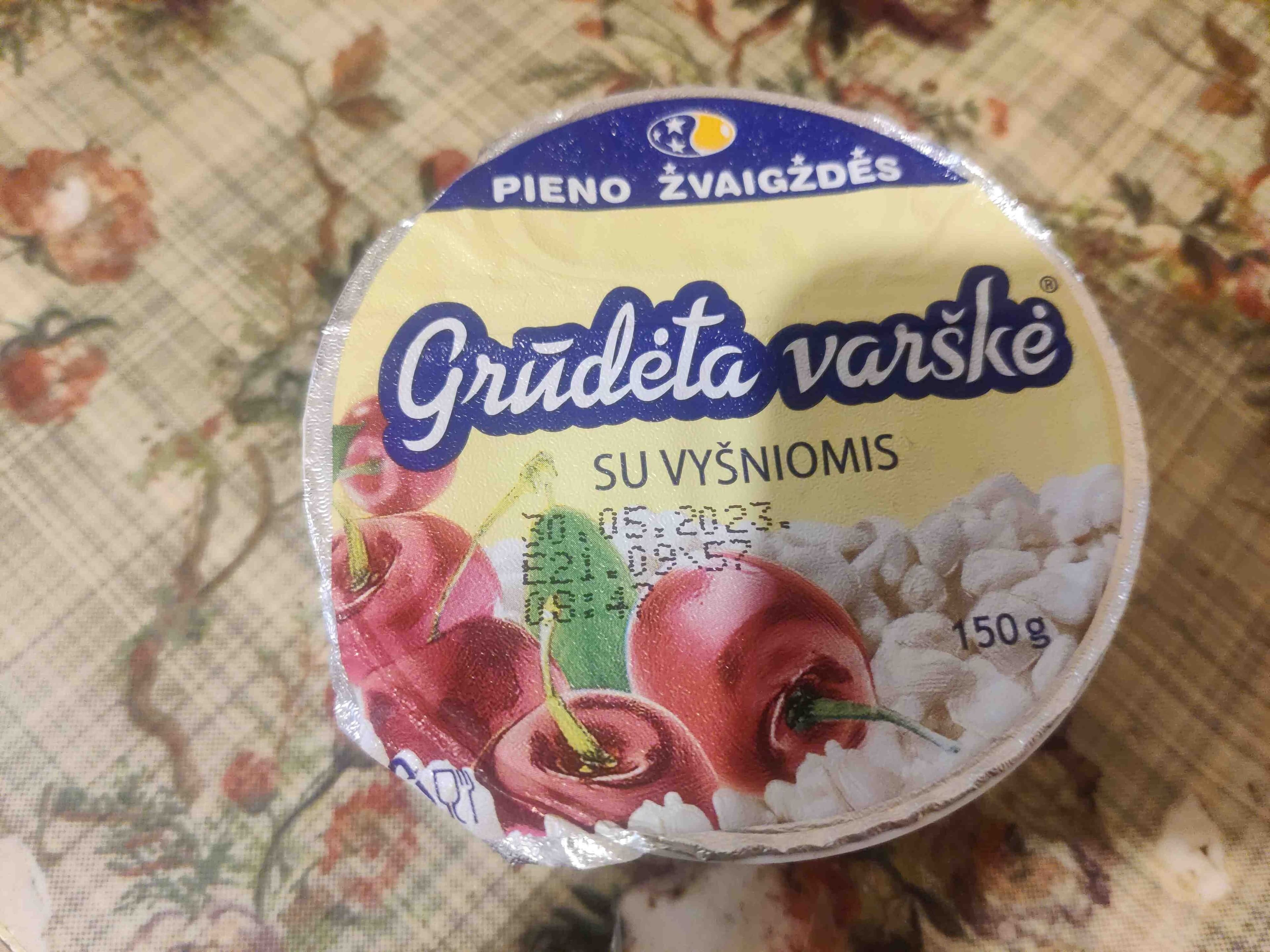 Pieno žvaigždės Grūdėta varškė su vyšniomis packshot