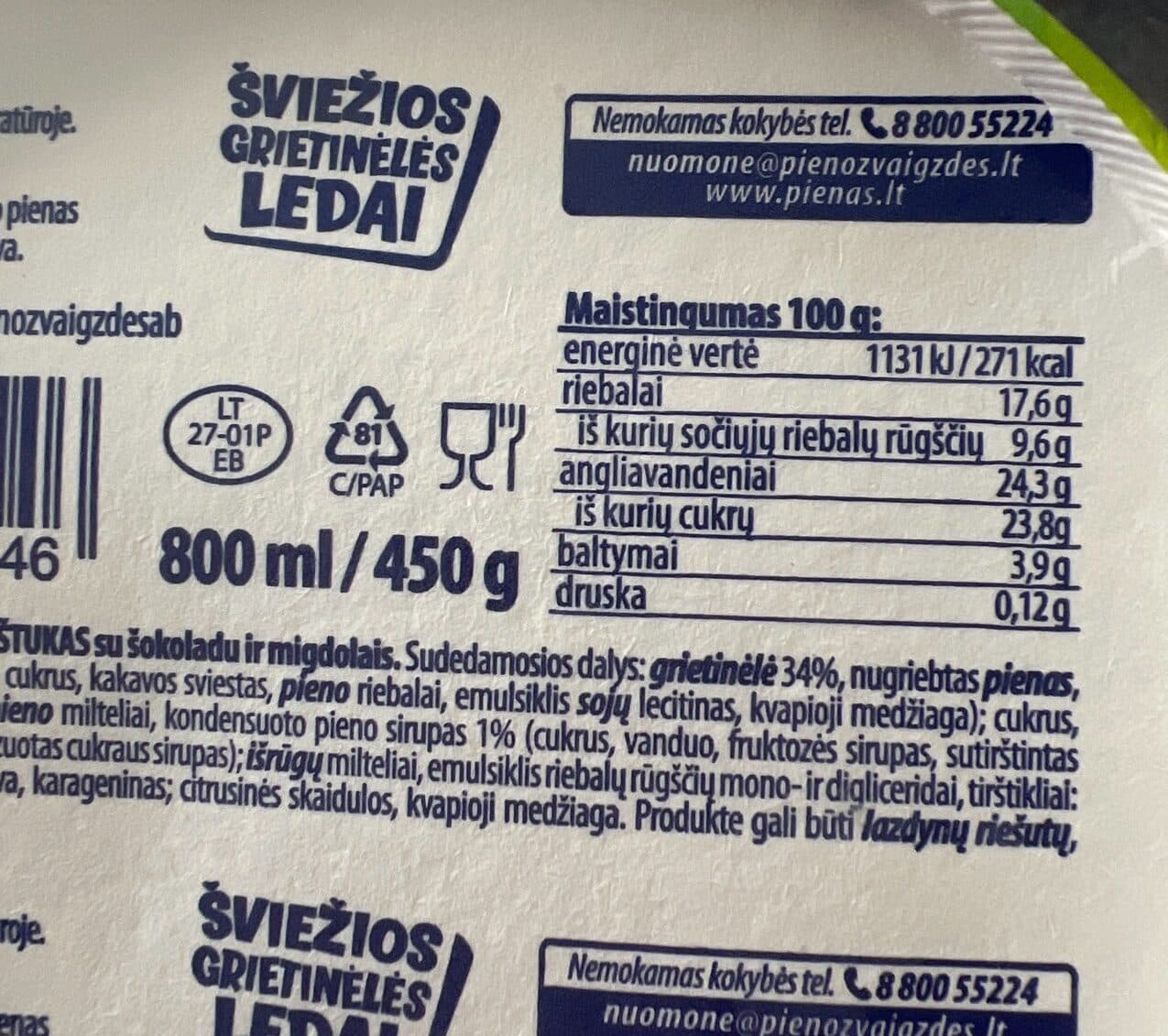 Nykštukas Kondesuoto Pieno Plombyras Su Šokoladu Ir Migdolais packshot