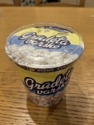 PIENO ŽVAIGŽDĖS Grūdėta varškė 7% rieb. packshot