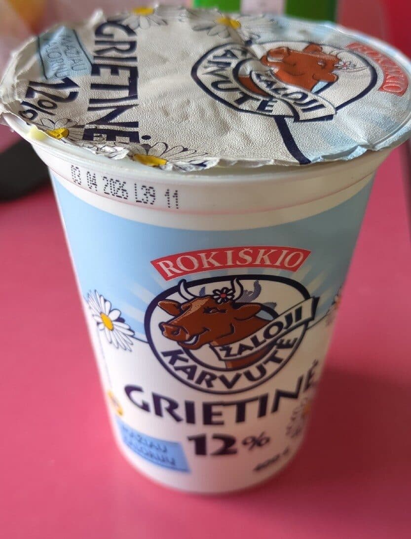 Rokiškio Žalioji Karvutė Grietinė 12% packshot