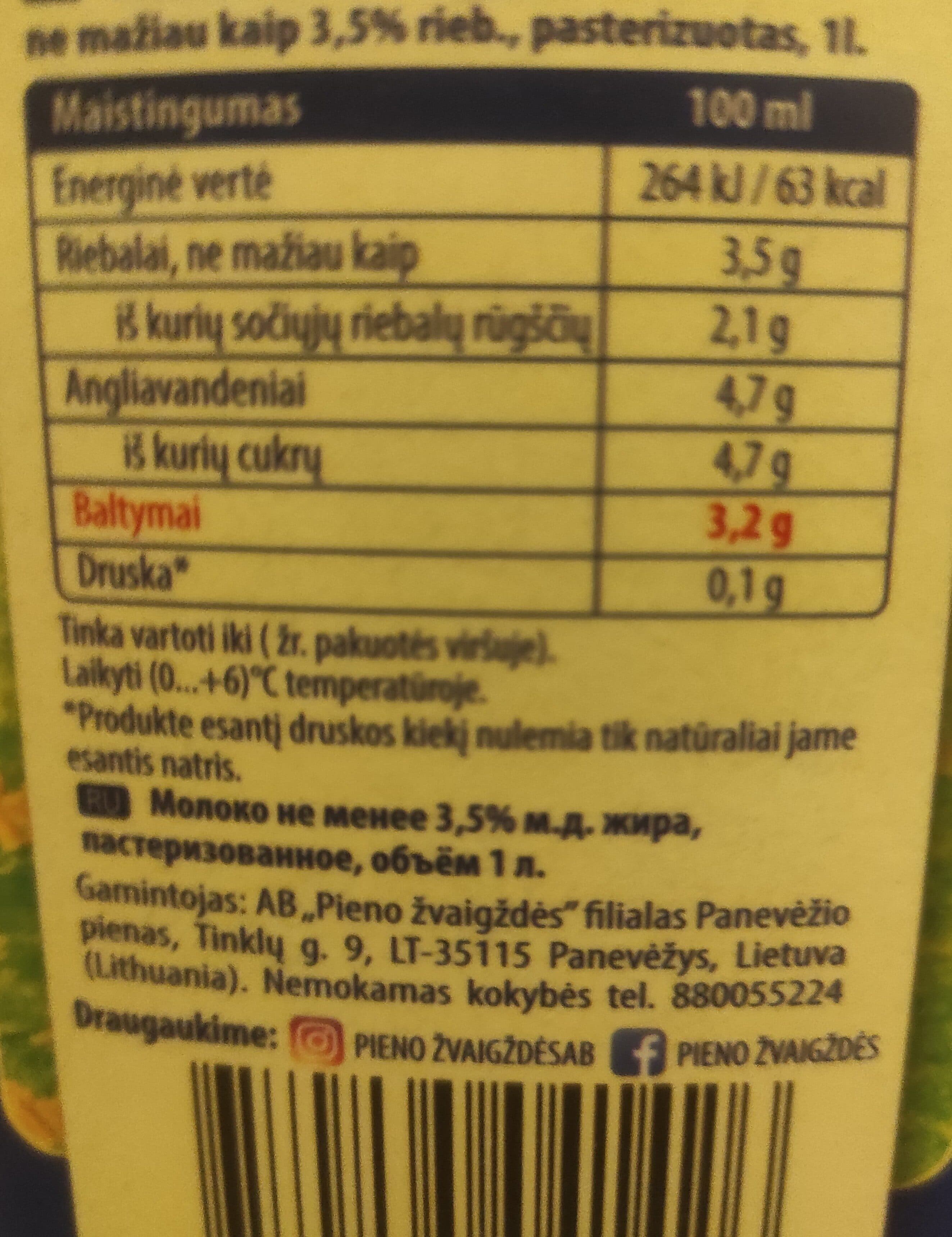 Dvaro Dvaro pienas packshot