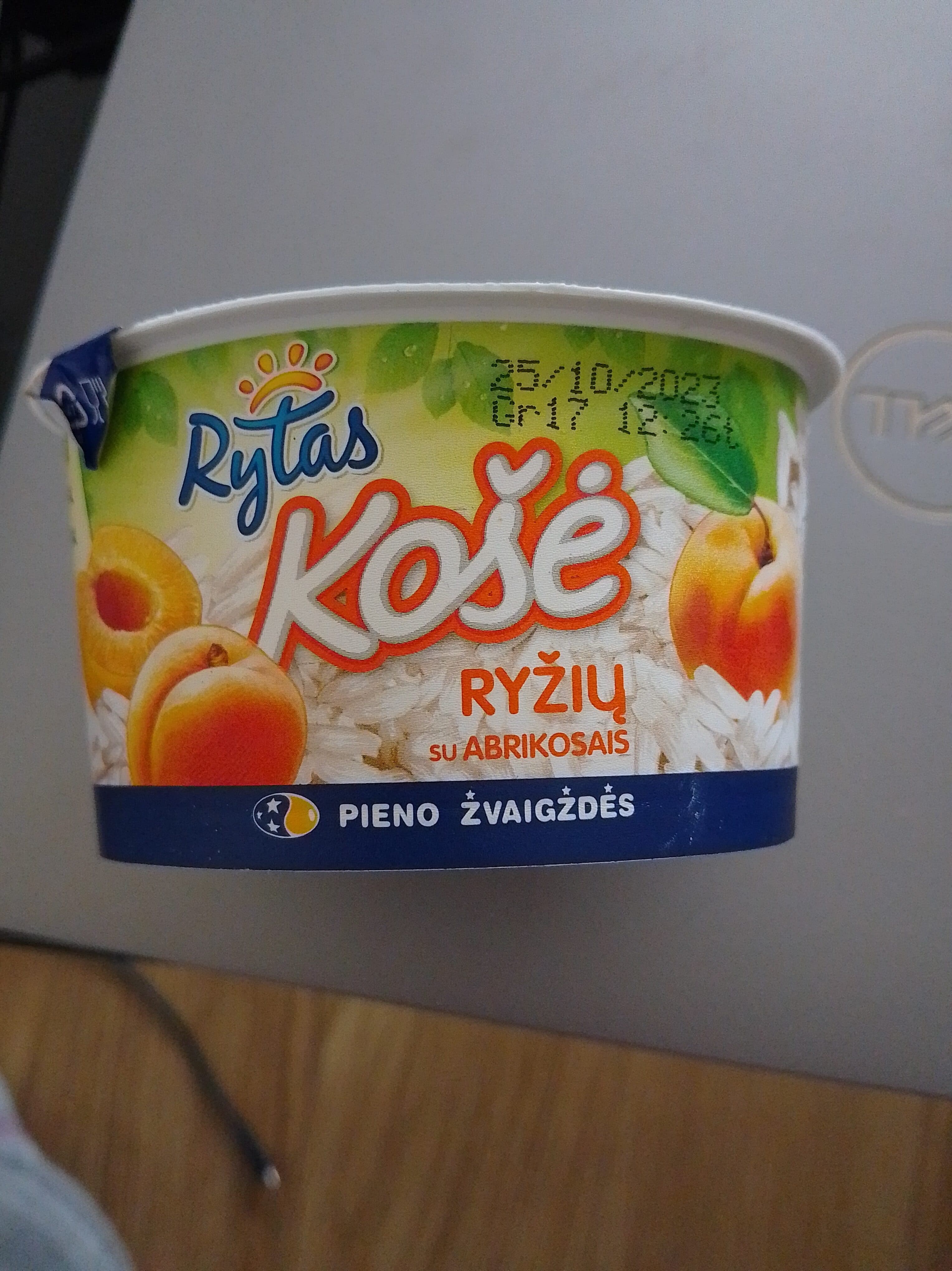 Pieno žvaigždės Ryžių košė su abrikosais Rytas packshot