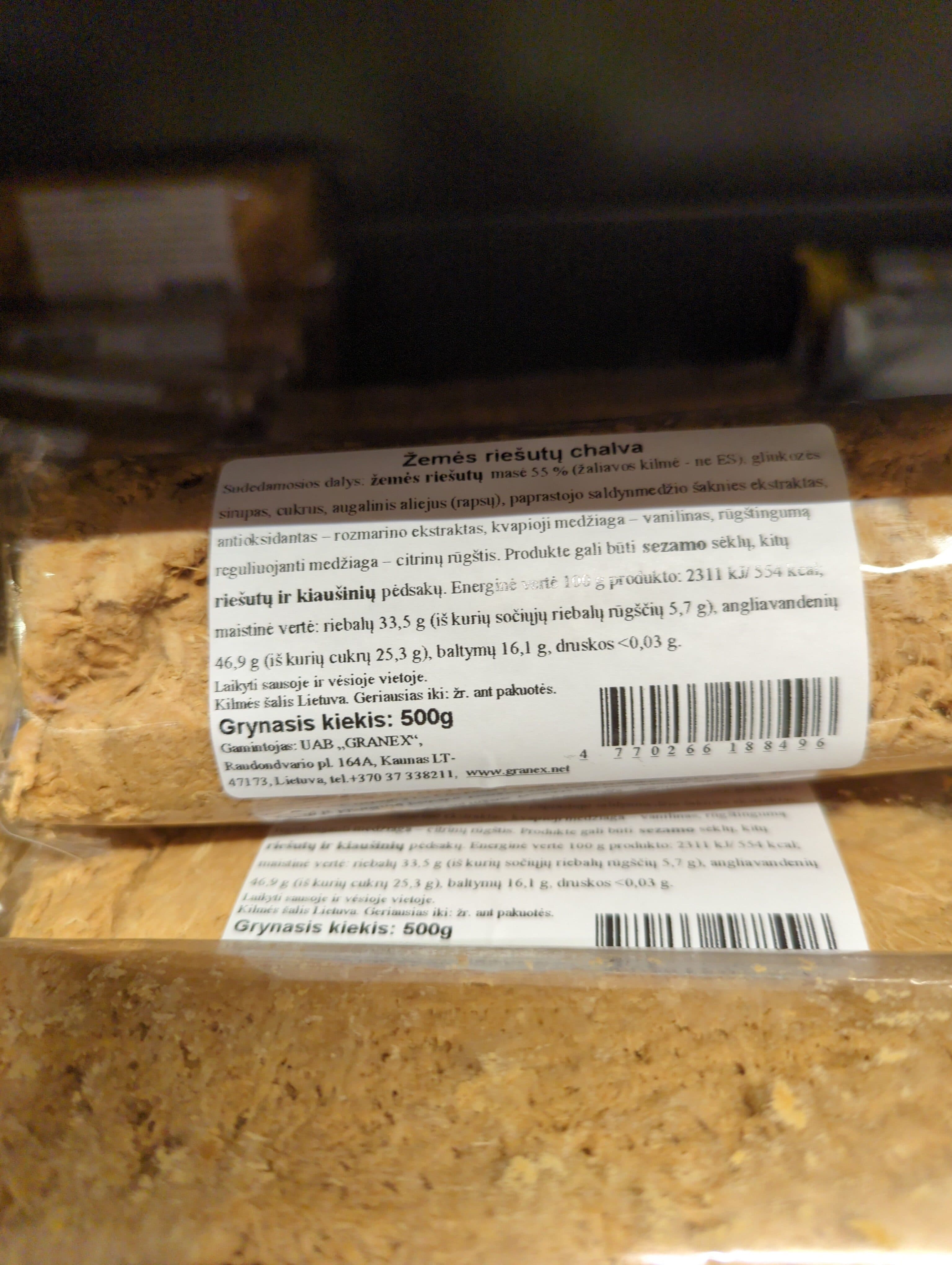 Žemės riešutų chalva packshot