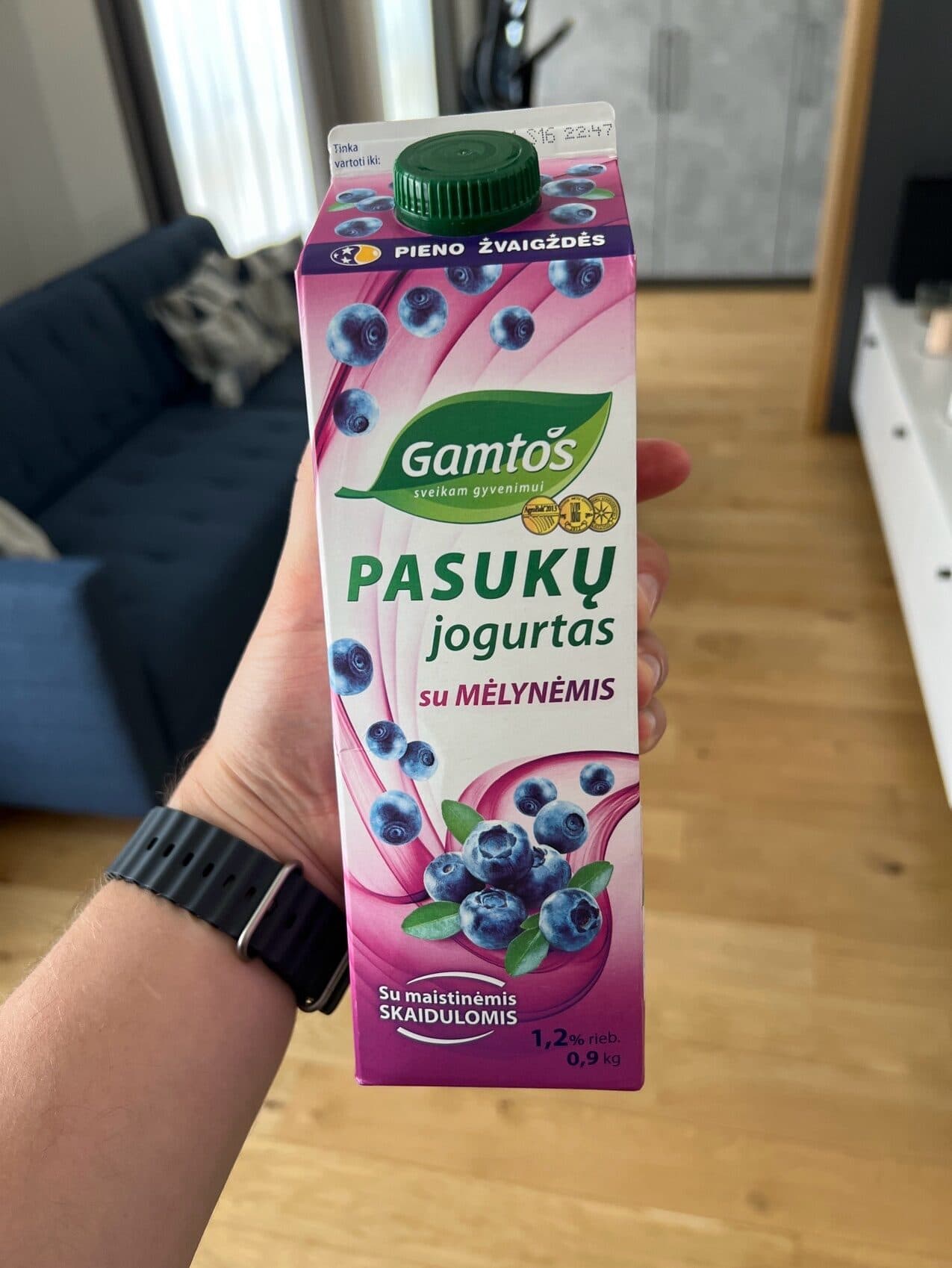 Pieno Žvaugždės Pasuku Jogurtas Su Mėlynėmis packshot