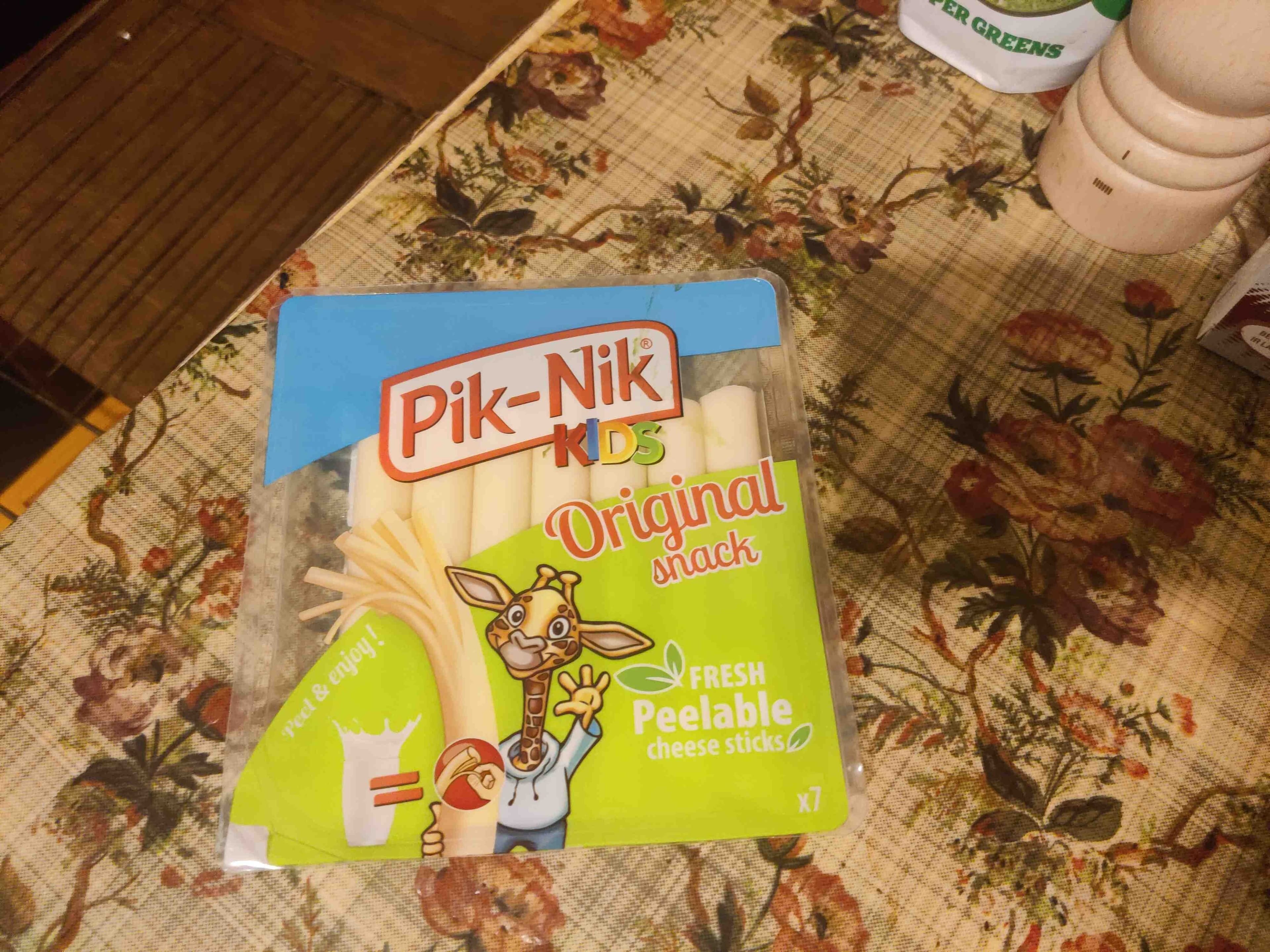 Pik-Nik Kids original snack packshot